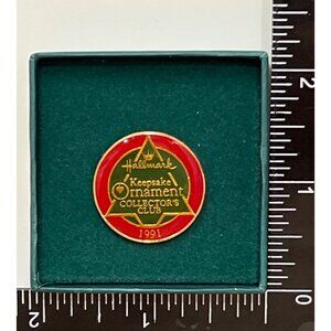 1991 HALLMARK KEEPSAKE ORNAMENT COLLECTORS CLUB LAPEL PIN